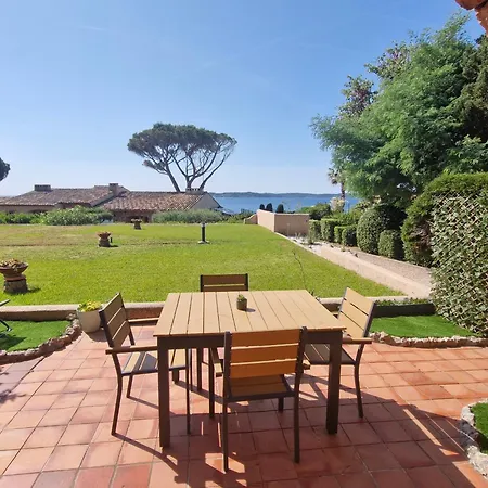 Climatise Avec Piscine, Parking, Proche - - Fr-1-780-75 Apartment
