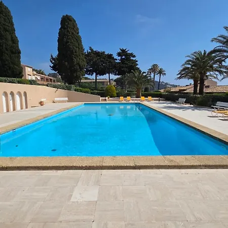 Apartment Climatise Avec Terrasse Et Piscine A - Fr-1-780-75 *