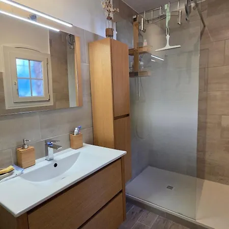 Apartman Climatise Avec Terrasse Et Piscine A - Fr-1-780-75 Sainte-Maxime